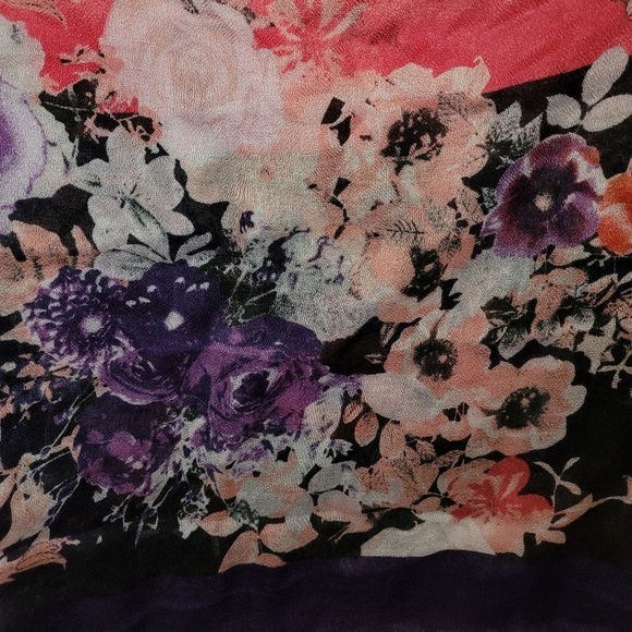 Scarf - Picture 4 of 5